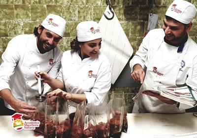 Ragazzi/e per macelleria