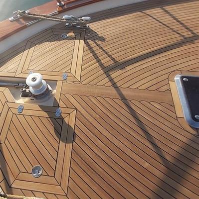 Aiutante per falegname nautico