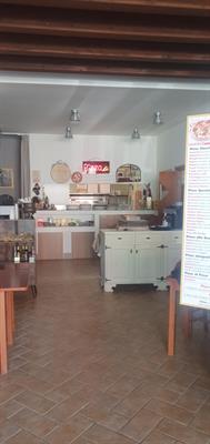 Pizzeria gastronomia d'asporto co 20 posti a sedere