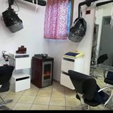 Foto 3 Cedesi attività di parrucchiera uomo donna e bambino